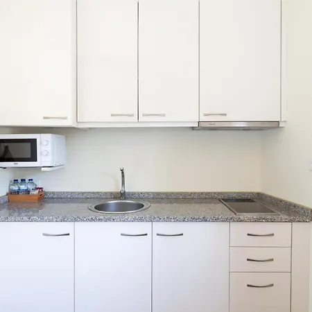 Guestready - Catorze De Outubro 423 *