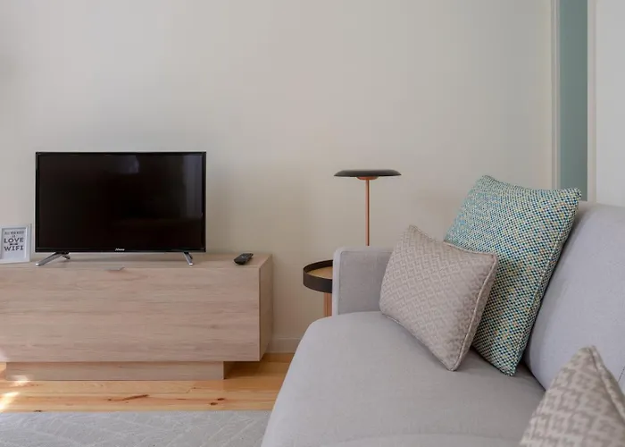 Guestready - Catorze De Outubro 423 *